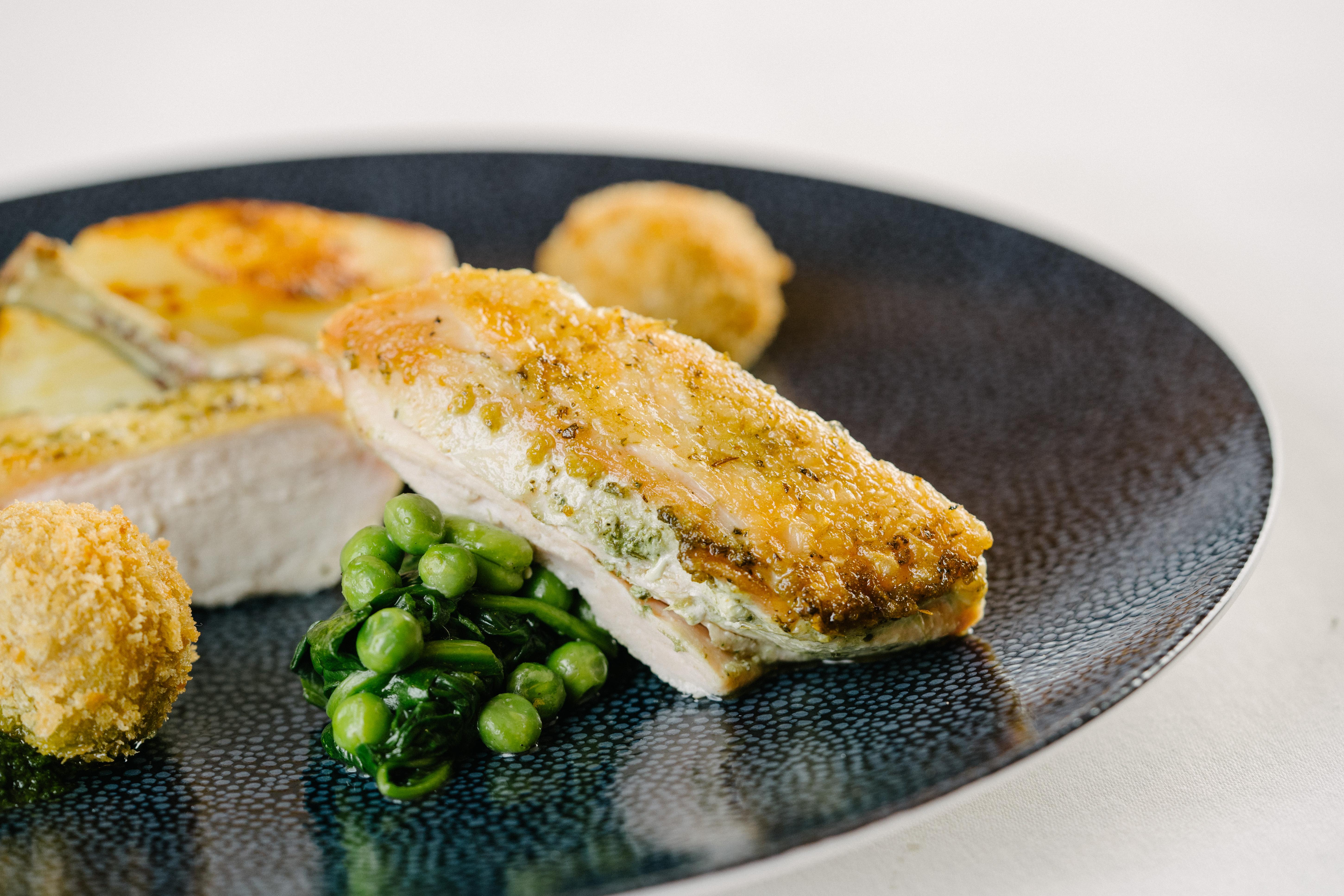 The Fitzwilliam Hotel Belfast Exteriör bild A prepared meal of chicken