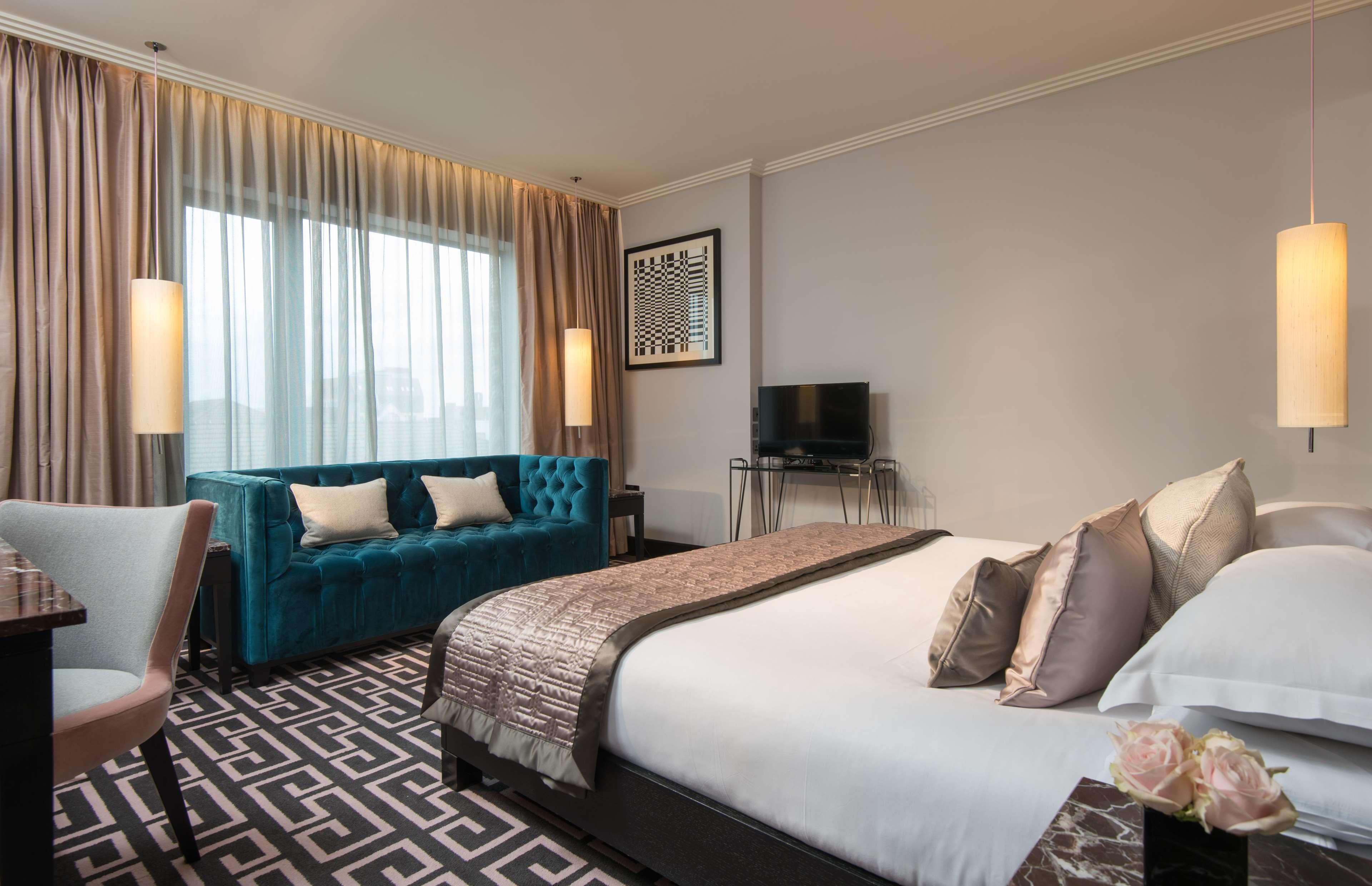 The Fitzwilliam Hotel Belfast Exteriör bild Deluxe Room